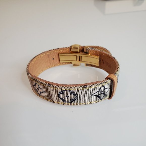 Genuine Louis Vuitton Canvas Monogram Bracelet NEW - Picture 7 of 15